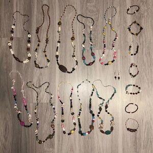 Beaded jewelry lot
